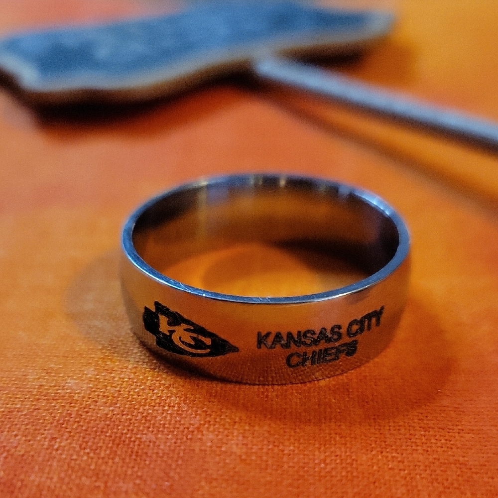 Kansas City Chiefs Titanium Ring with Engraved Logo Size 14 New